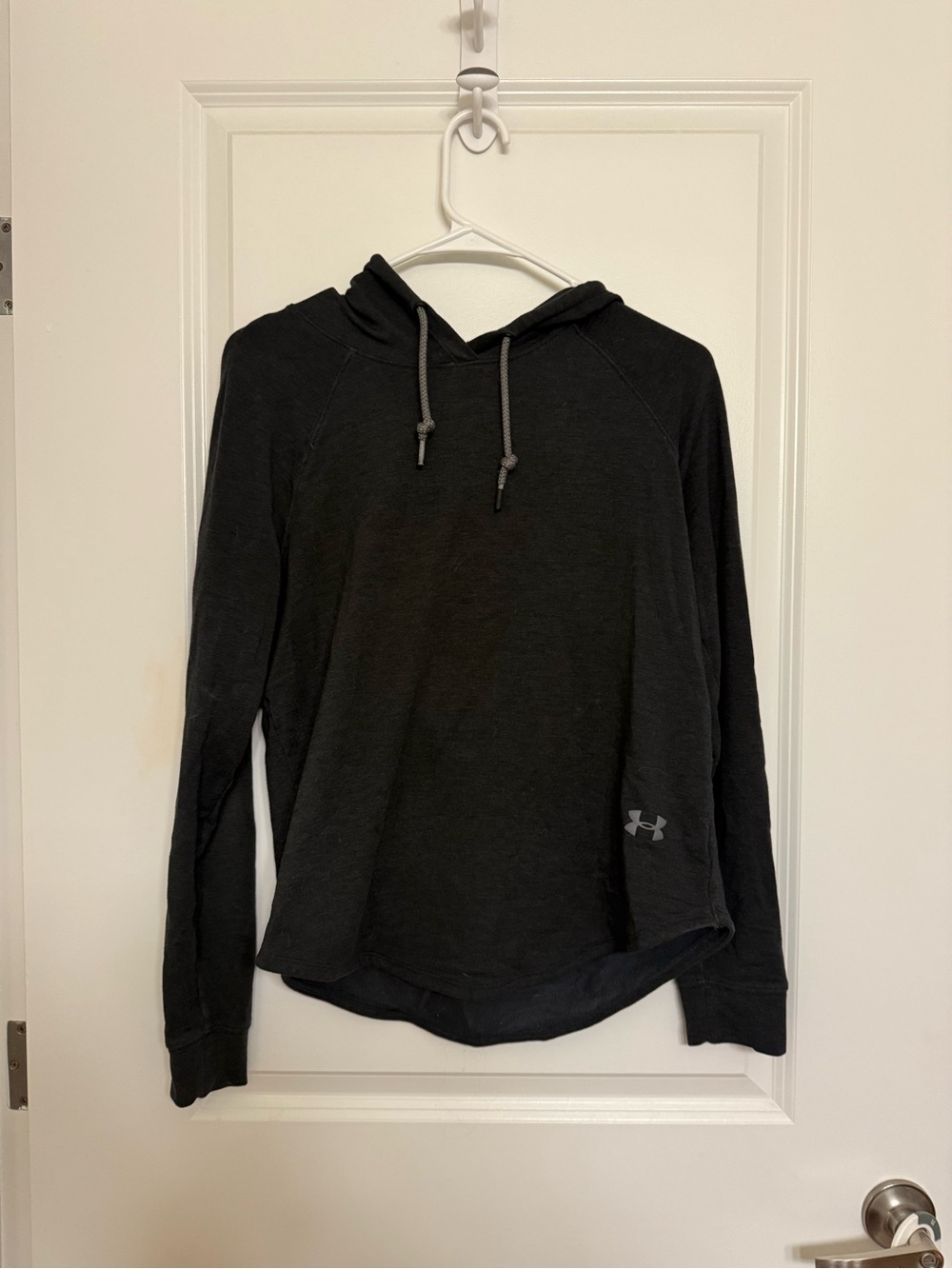 Under Armour Women's Black Hooded Lightweight Sweatshirt